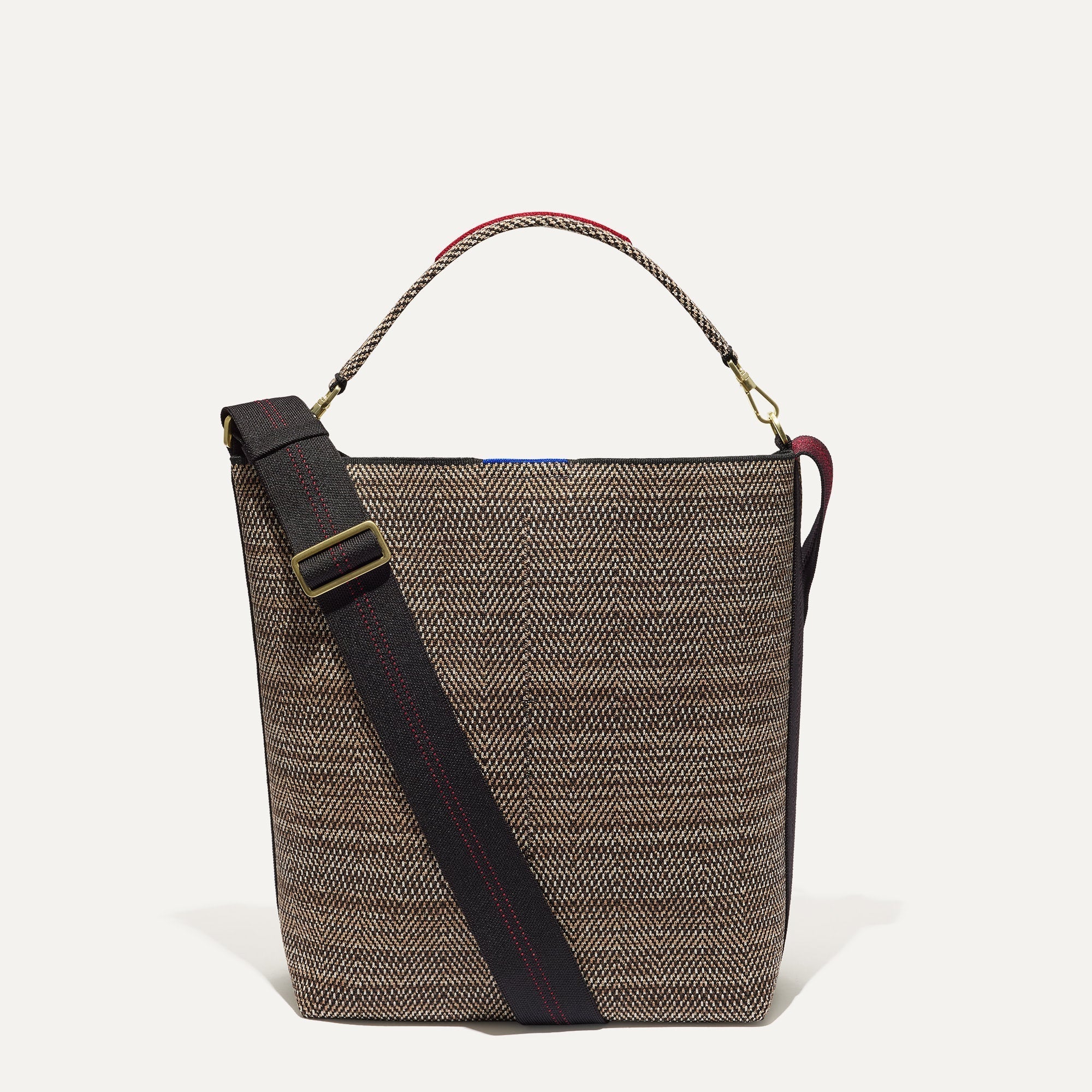 039_BucketBag_CacaoHerringbone_Front_4776_shop_badb4ef0-d693-445d-8cd2-eb6967ab3ec7.jpg