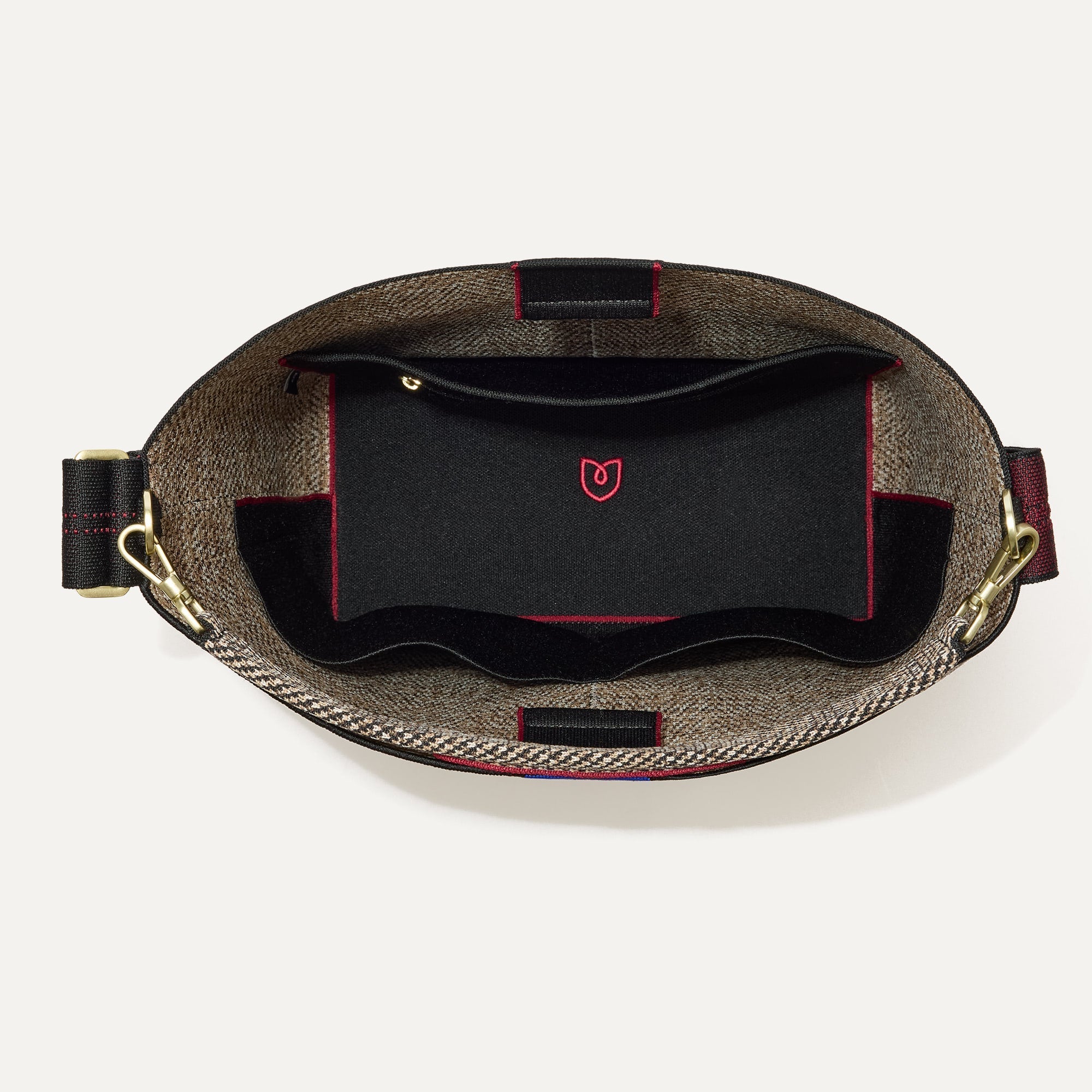 039_BucketBag_CacaoHerringbone_Overhead_2859.jpg