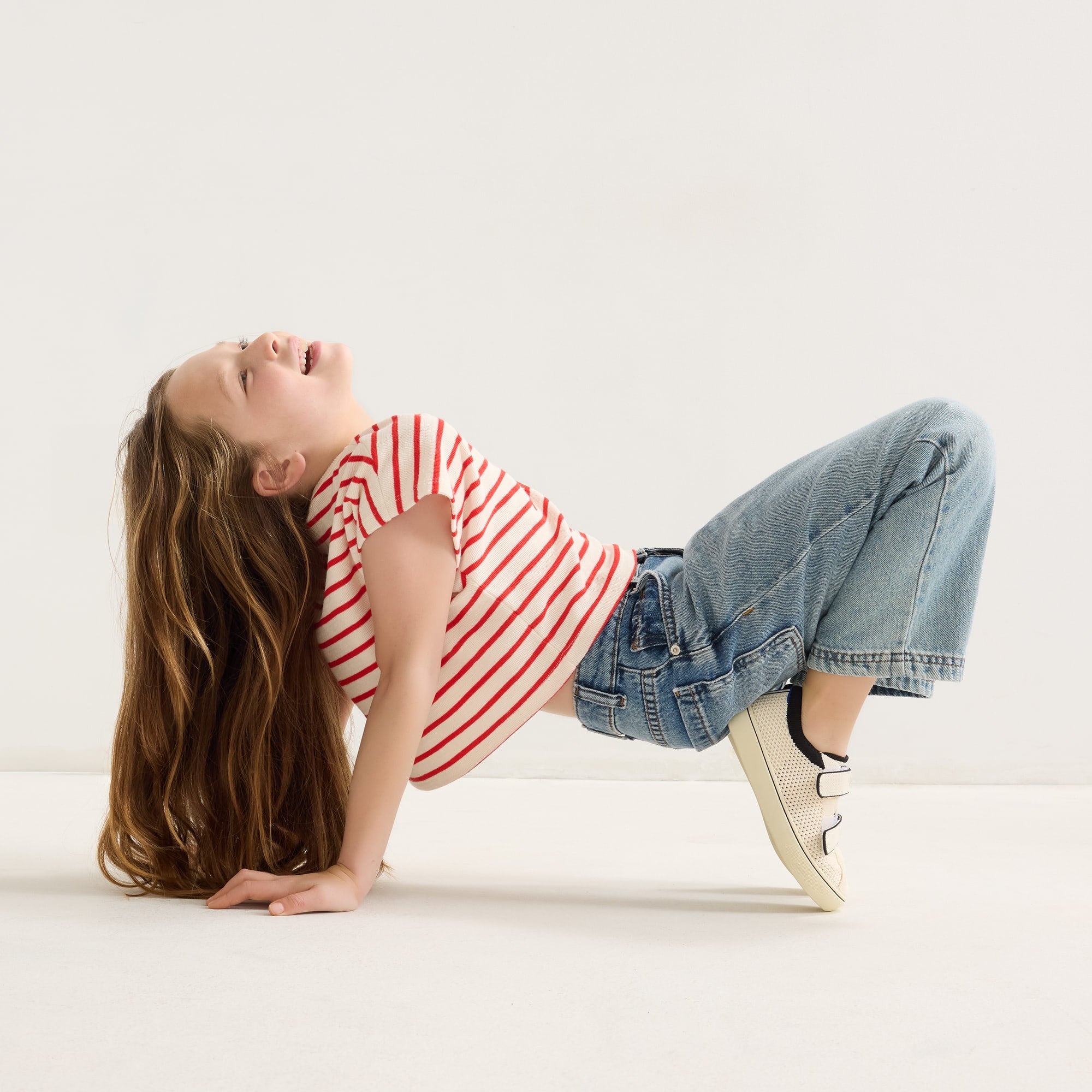068_Kids_Strap_Sneaker_Chess_Open-Knit_On_Figure_1952_pdp.jpg