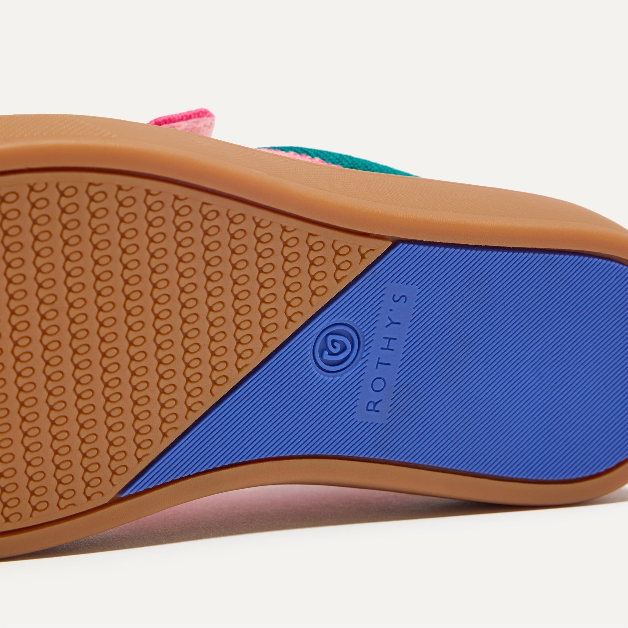 068_Kids_Strap_Sneaker_Style_Watermelon_Sole_4133.jpg