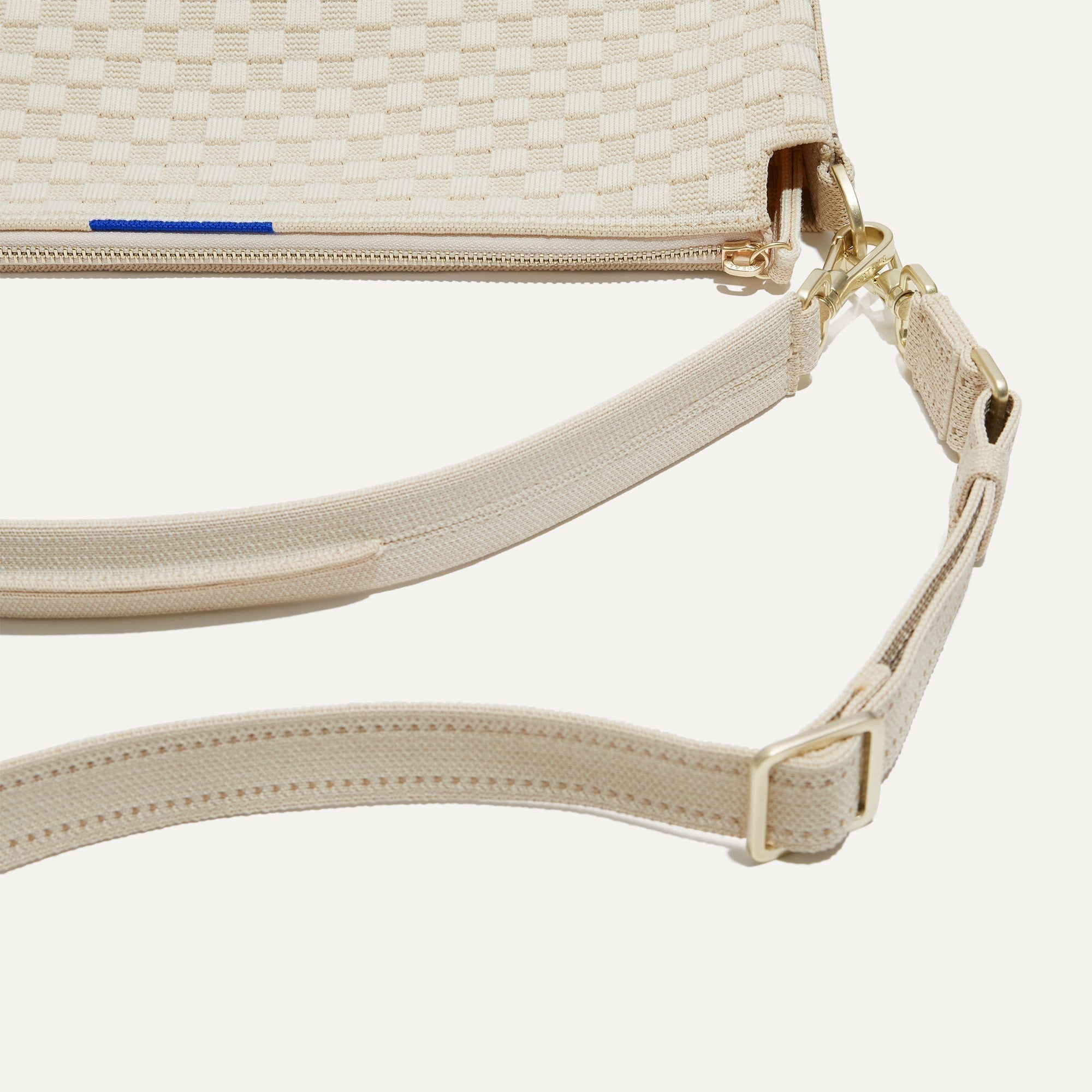 106_DailyCrossbody_WhiteSand_Strap.jpg