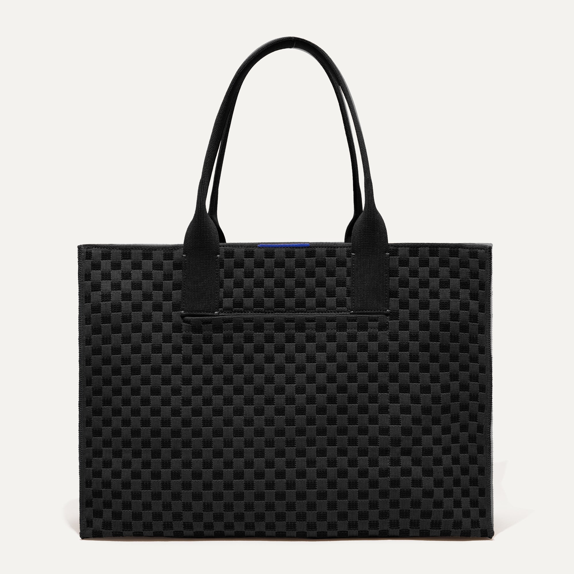 162_ClassicTote_BlackSand_Front_4379.jpg