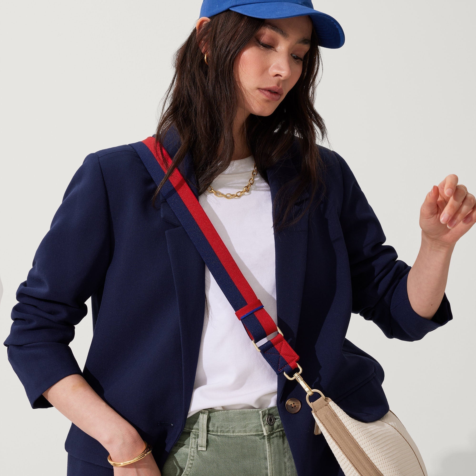 167_CrossbodyStrap_NavyandRedStripewithCompatibleBag_OnFigure_4687.jpg