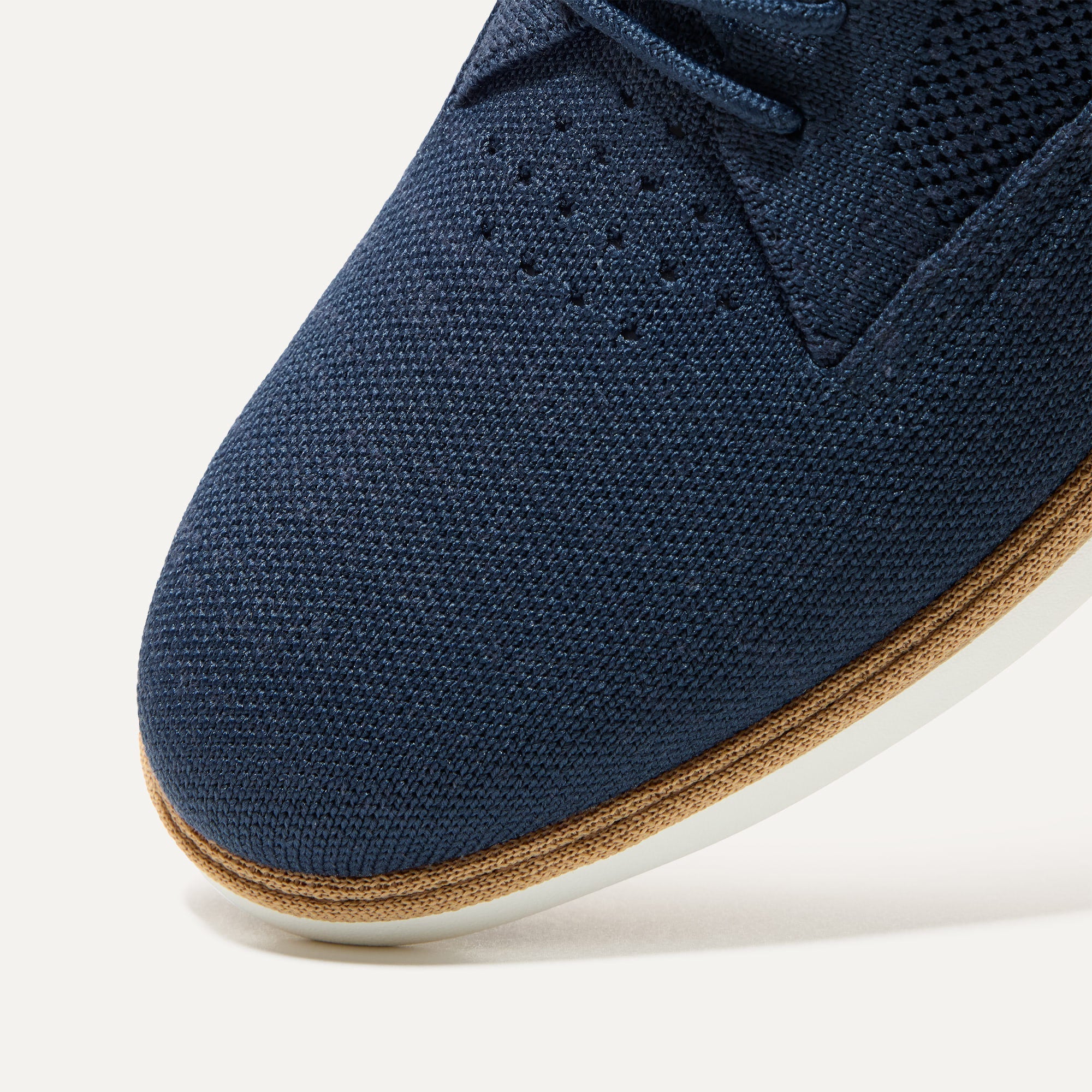204_Oxford_NightNavy_ToeDetail_0234.jpg