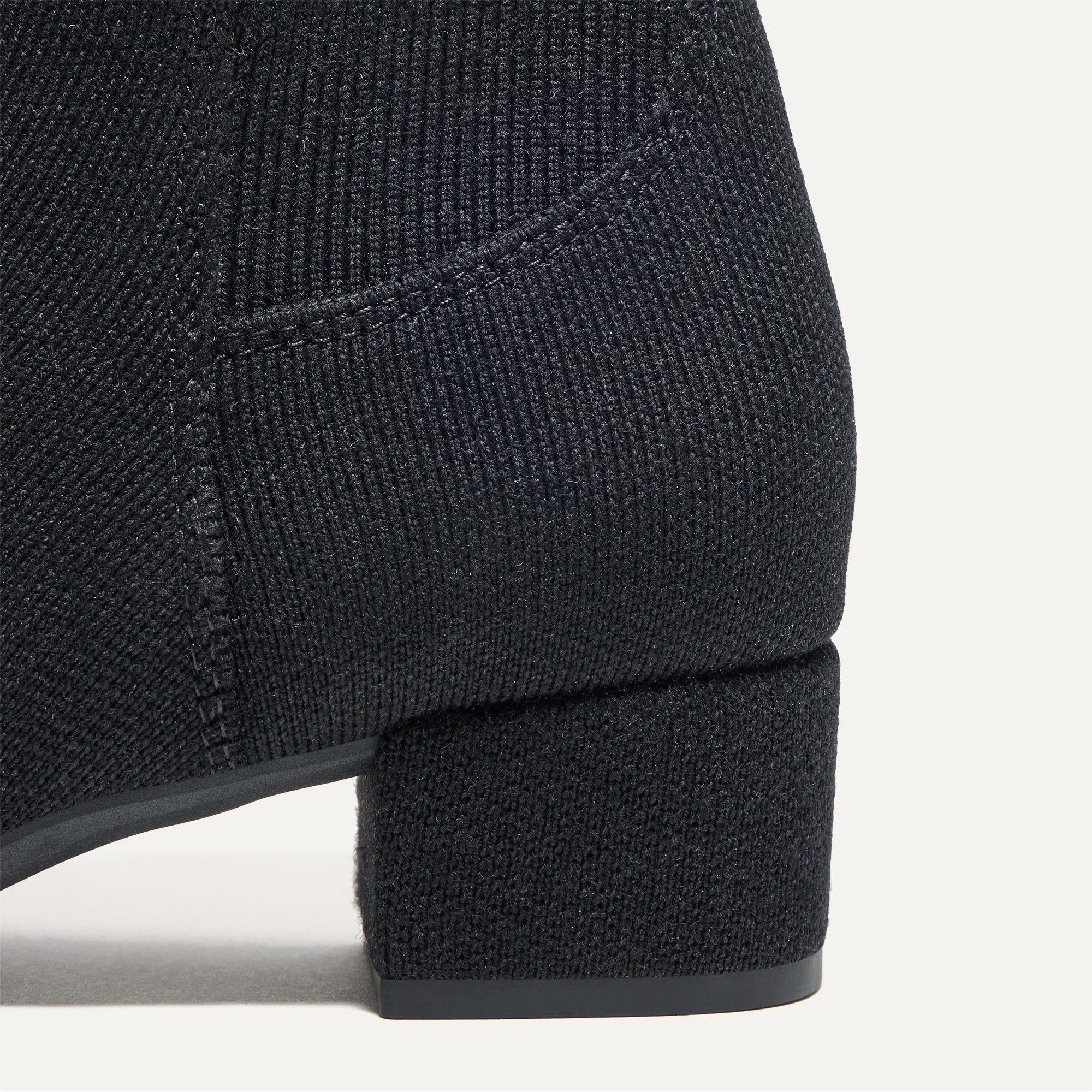 205_ClassicBoot_Black_ToeDetail_V2_3581.jpg