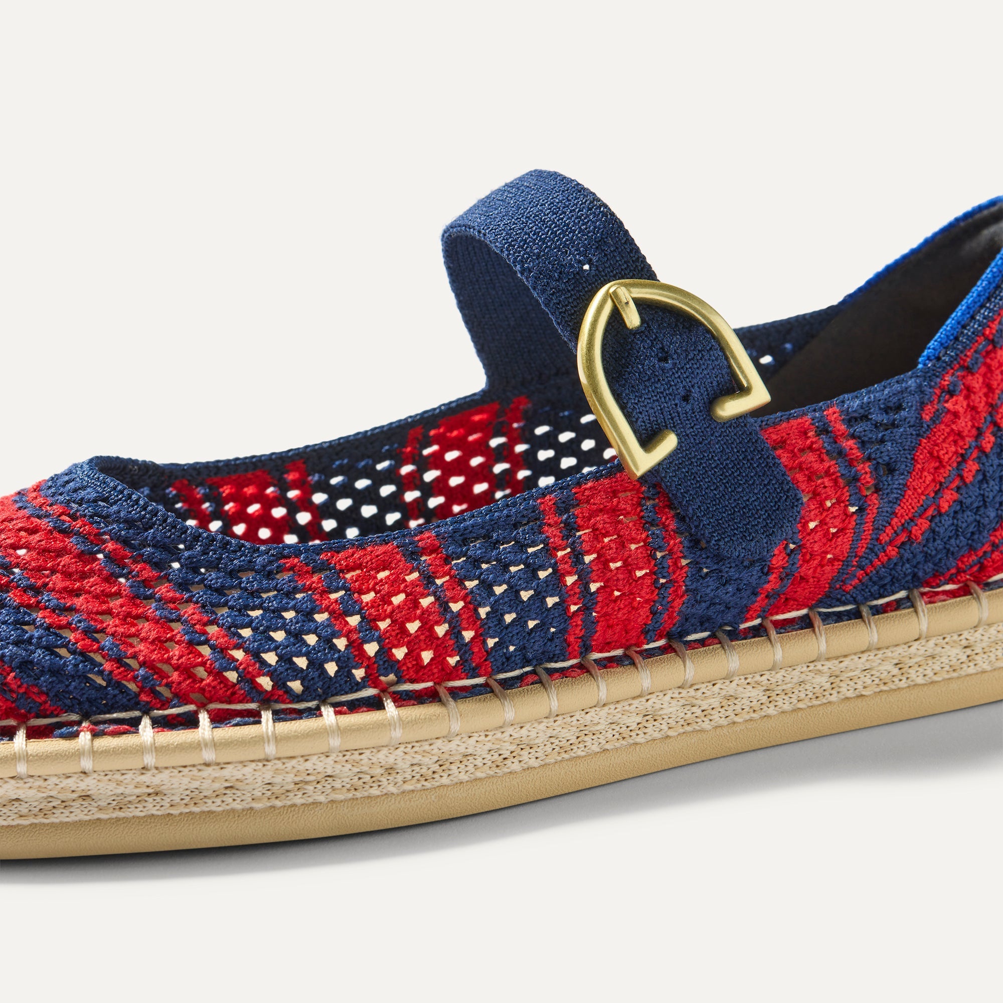 290_EspadrilleMaryJane_CherryTide_Toedetail_Macro_6577.jpg