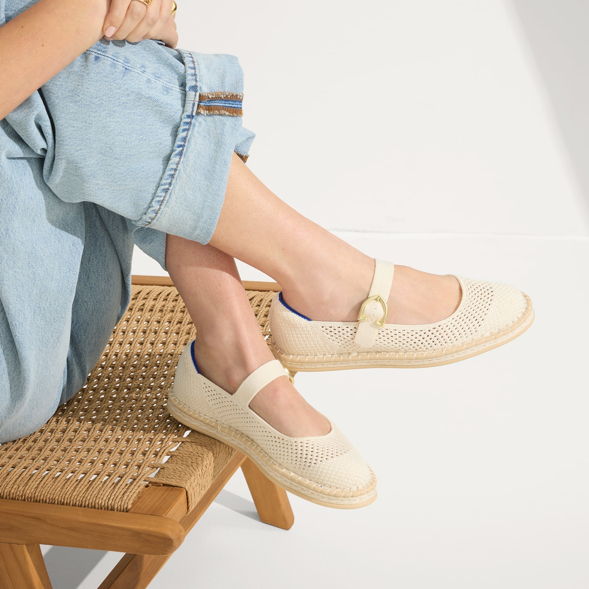 290_EspadrilleMaryJane_Jasmine_On-Figure_0206_pdp_8a552e95-bbe5-4b89-92fe-7046637a6d6a.jpg
