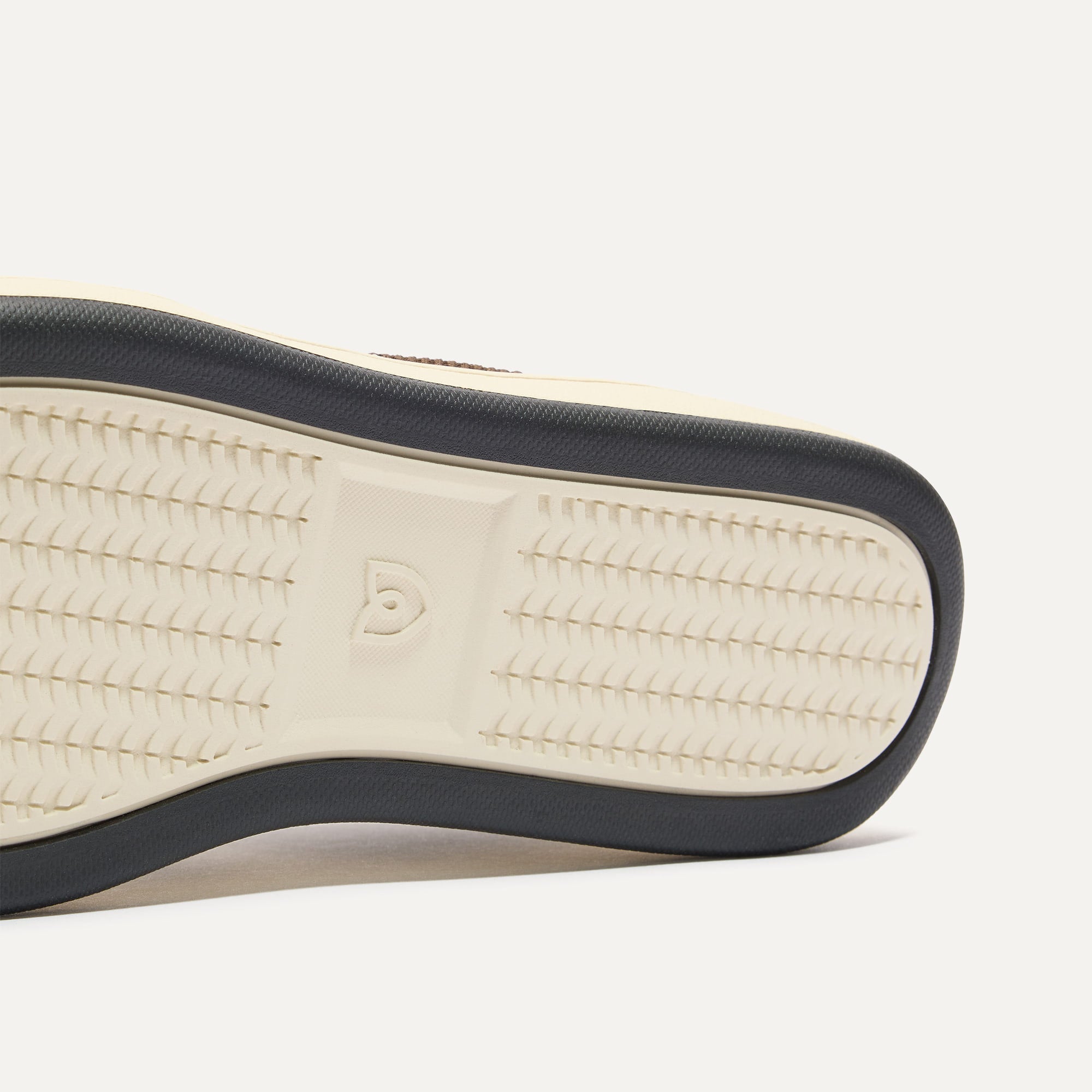 297_Men_sCourtSneaker_Dugout_Sole_1112.jpg