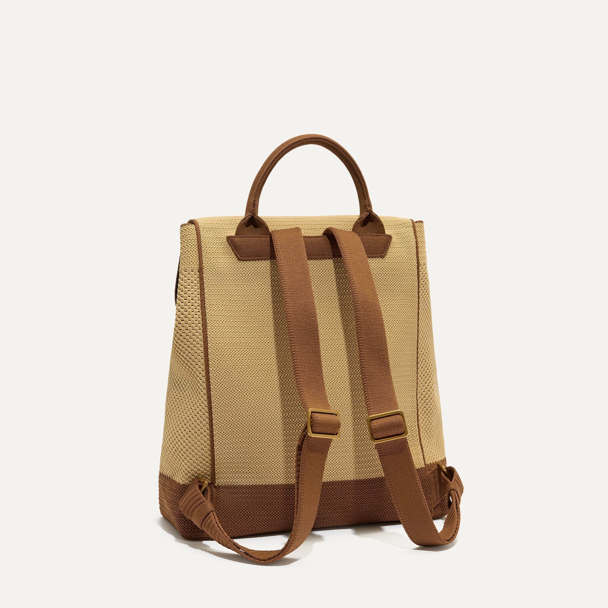 301_CinchBackpack_BrownButter_Strap45Degree_5567.jpg