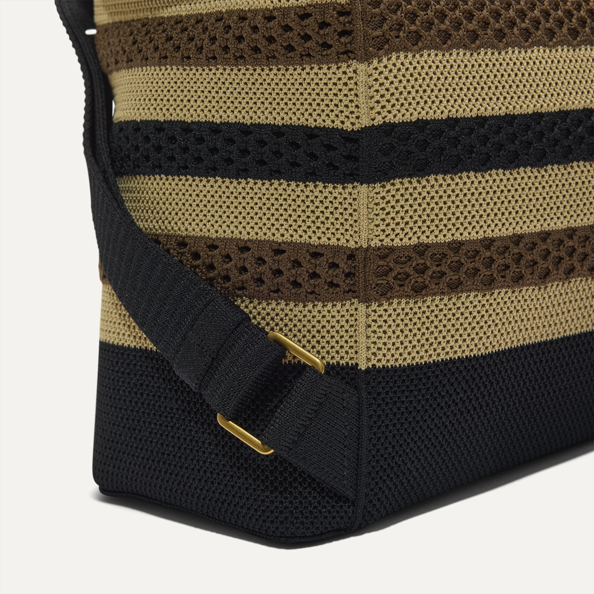 301_Cinch_Backpack_Mocha_Stripe_Crochet__Macro_strap_6509.jpg