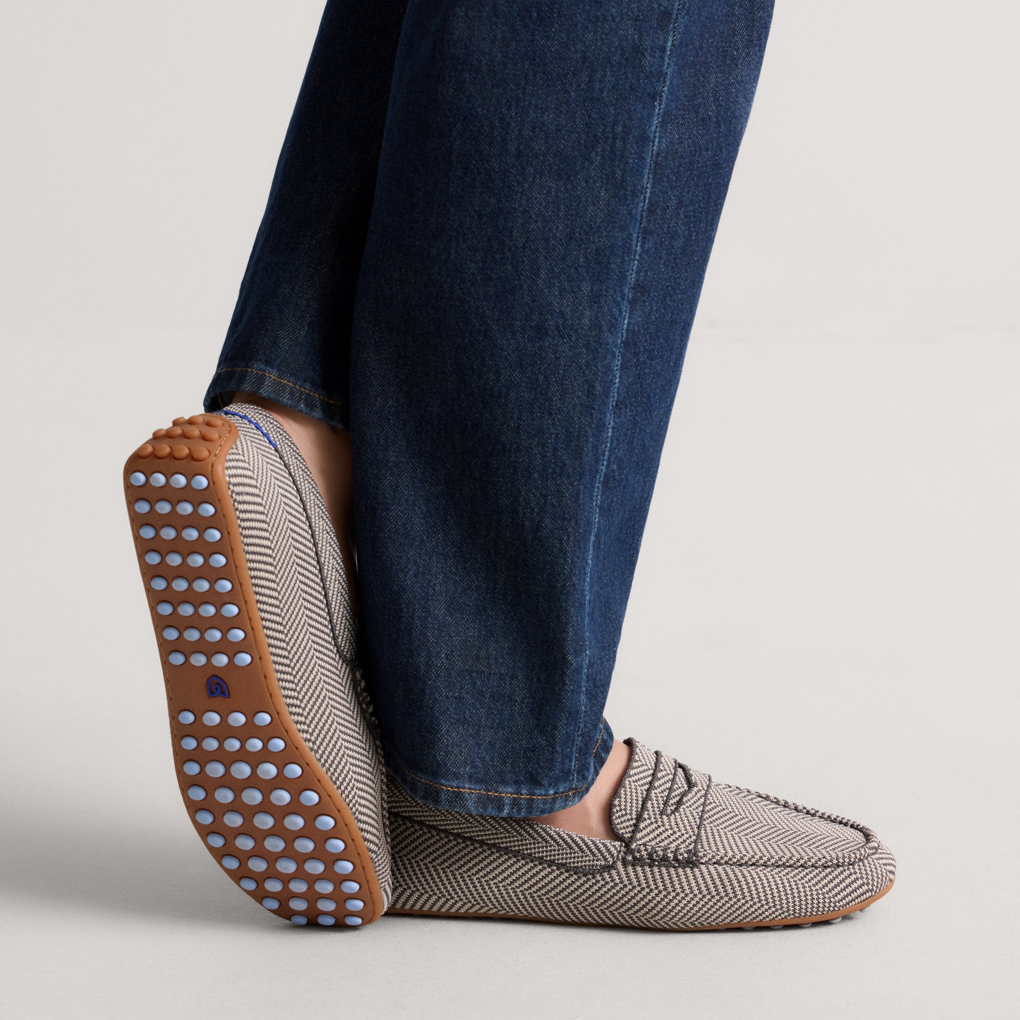 303_DailyDriver_IronHerringbone_OnFigure_0326.jpg