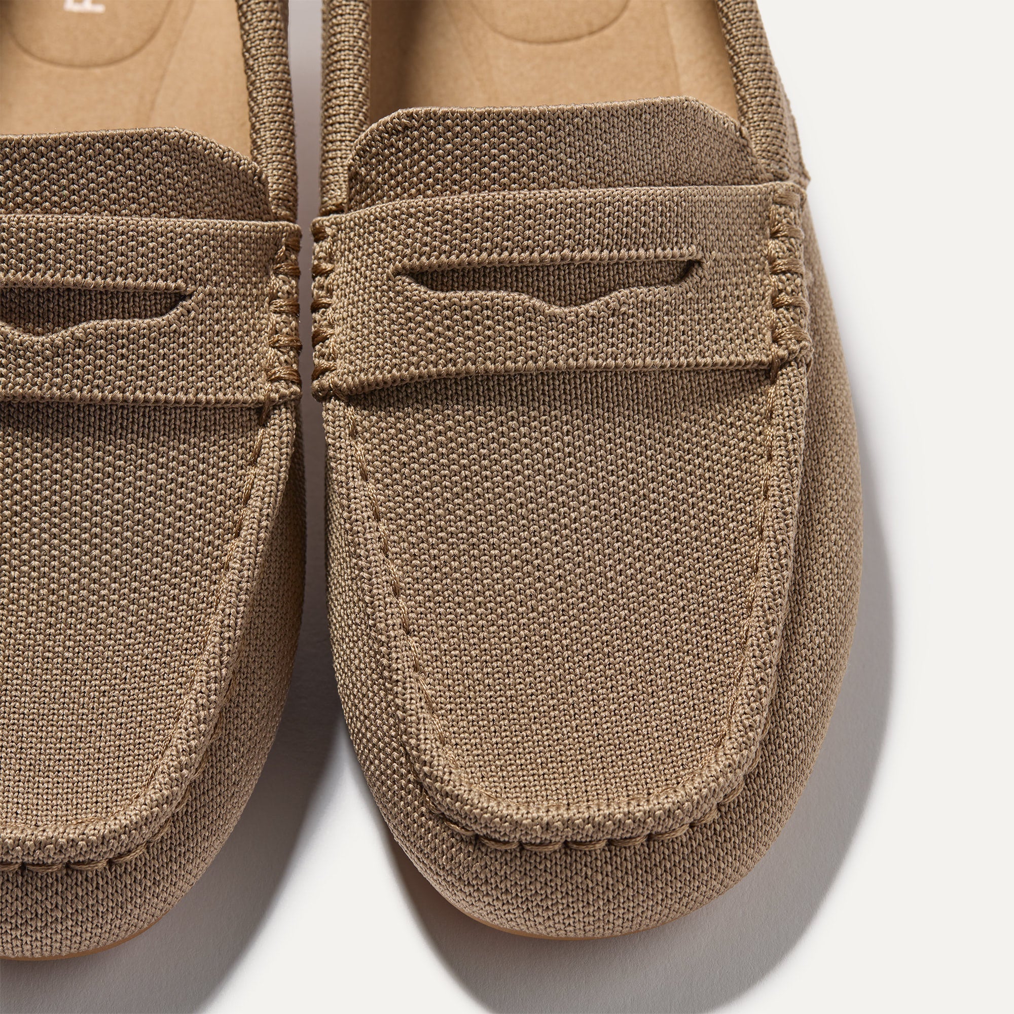 303_DailyDriver_Portobello_Toedetail_Macro_4656_1fa63add-e1d0-4f9d-83df-261597131b28.jpg