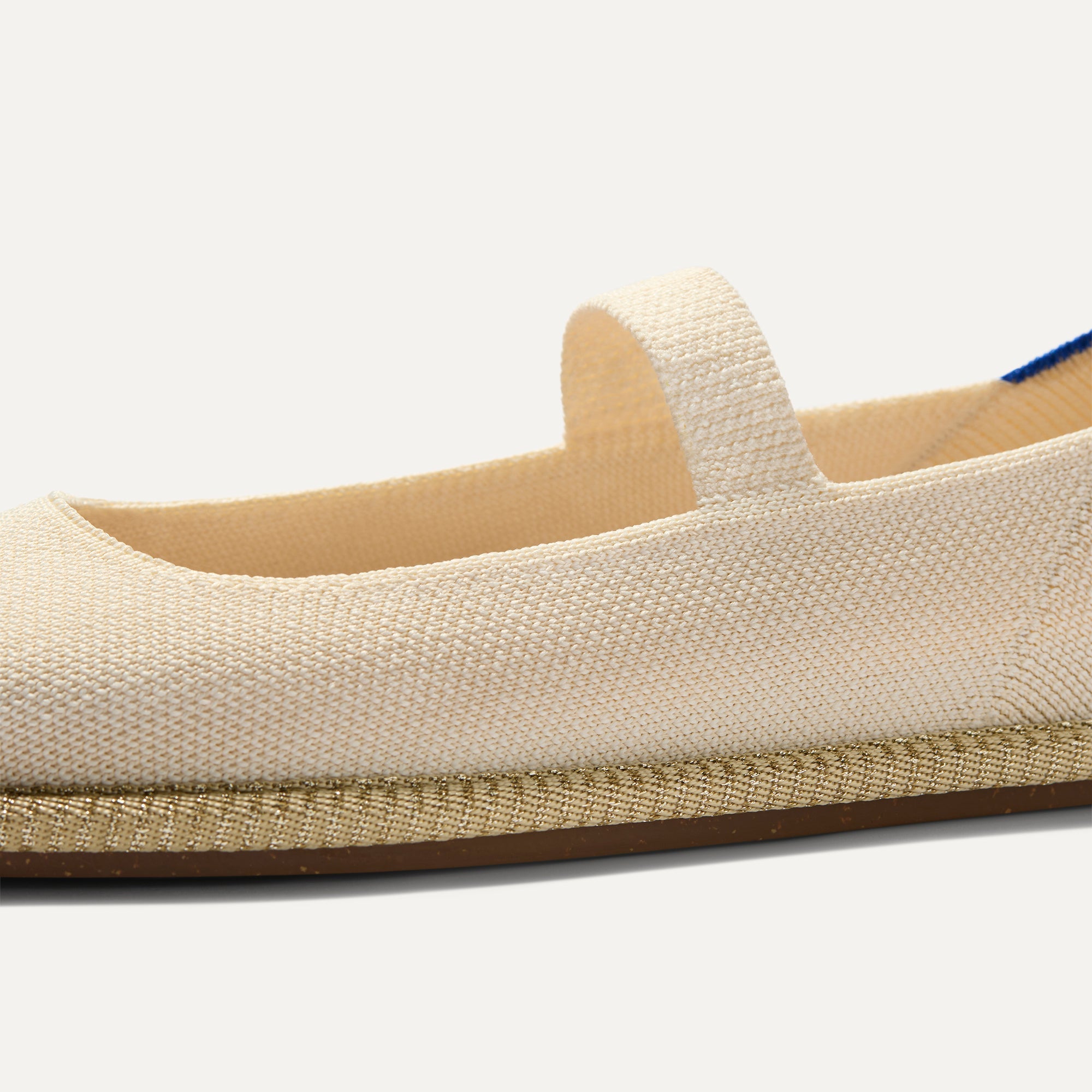 315_Rothys_Cruiser_Mary_Jane_White_Sand_Toe_detailMacro_1223.jpg