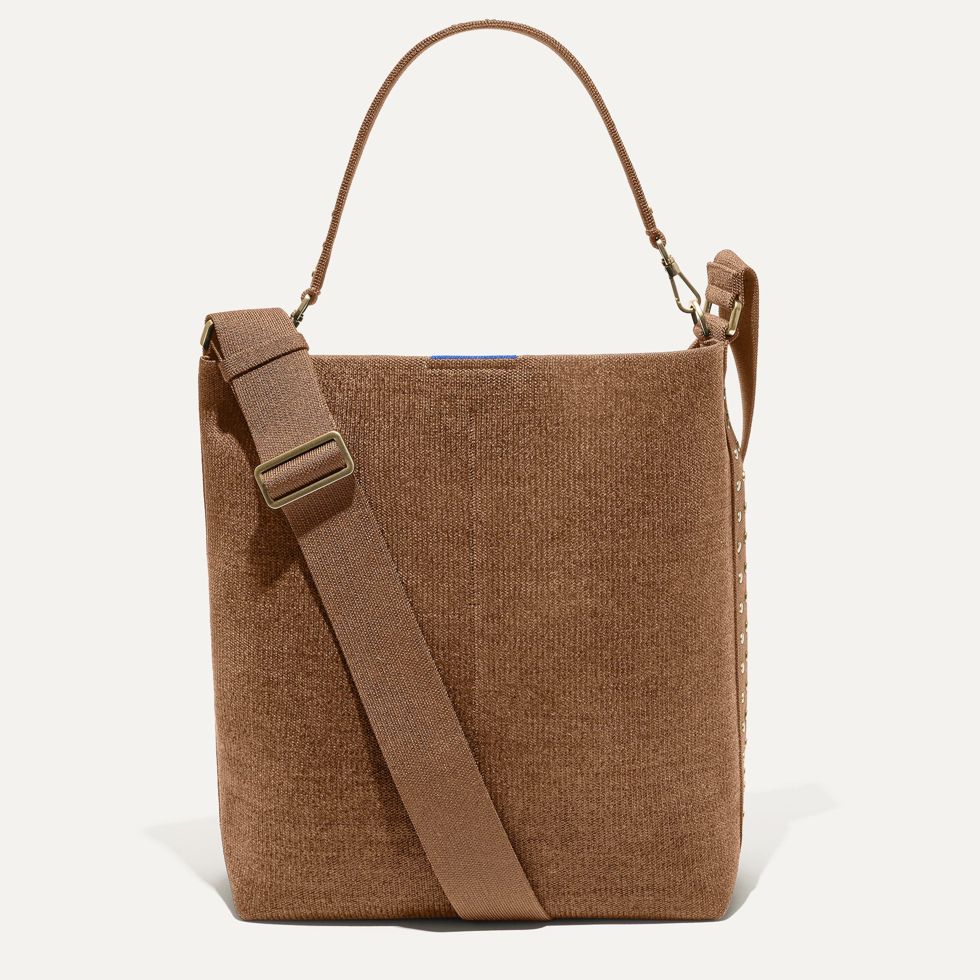 358_ReVelvet_BucketBag_ReVelvet_CinnamonStudded_Front_4878.jpg