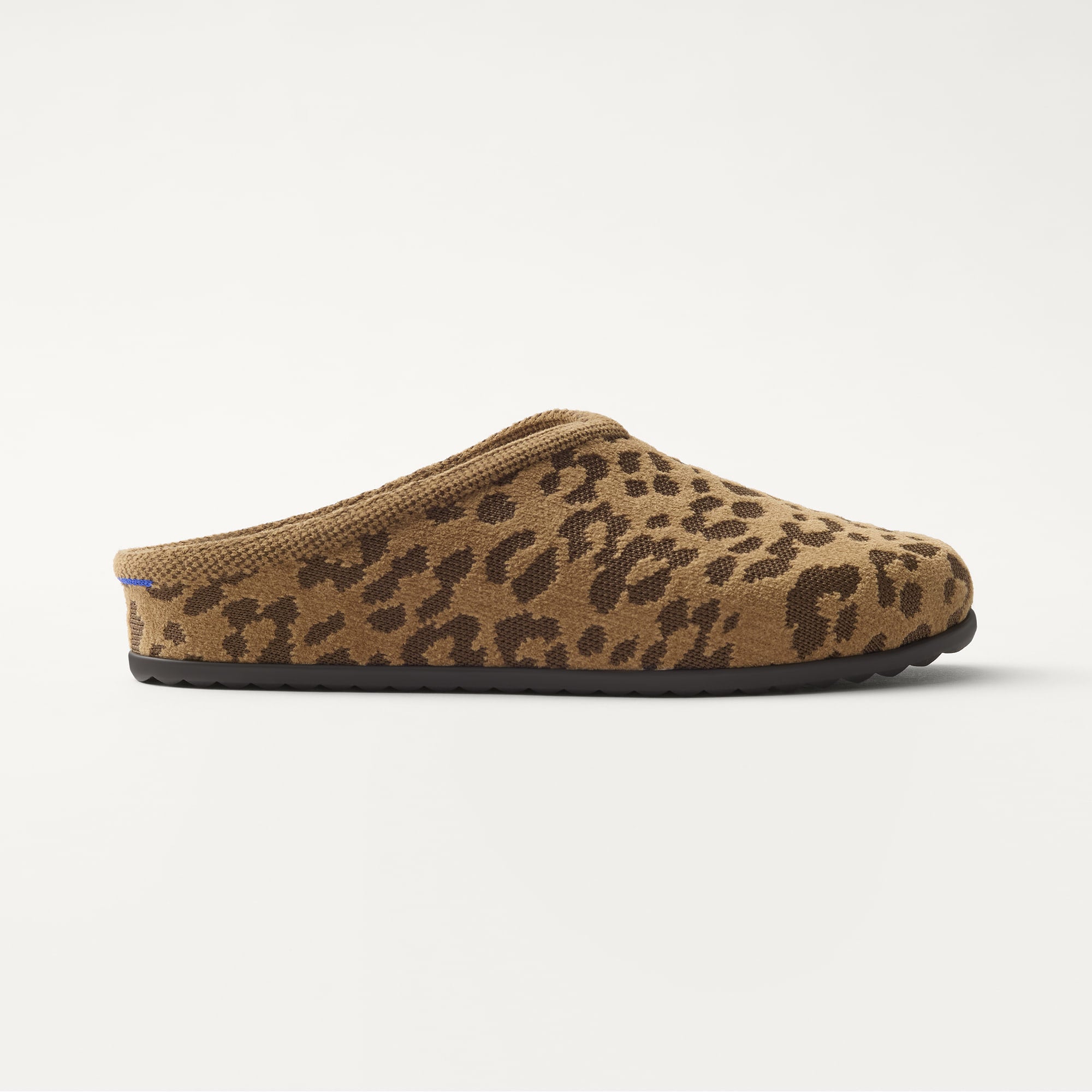 406_ReVelvetCasualClog_ReVelvetKhakiCat_Side_3209.jpg