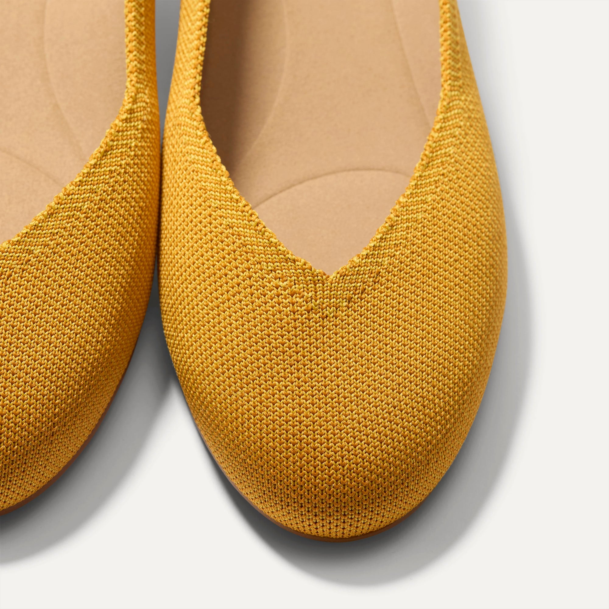 441_DailyFlat_Marigold_Toedetail_Macro_3333.jpg