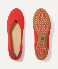 The Daily Flat - Showstopper Red
