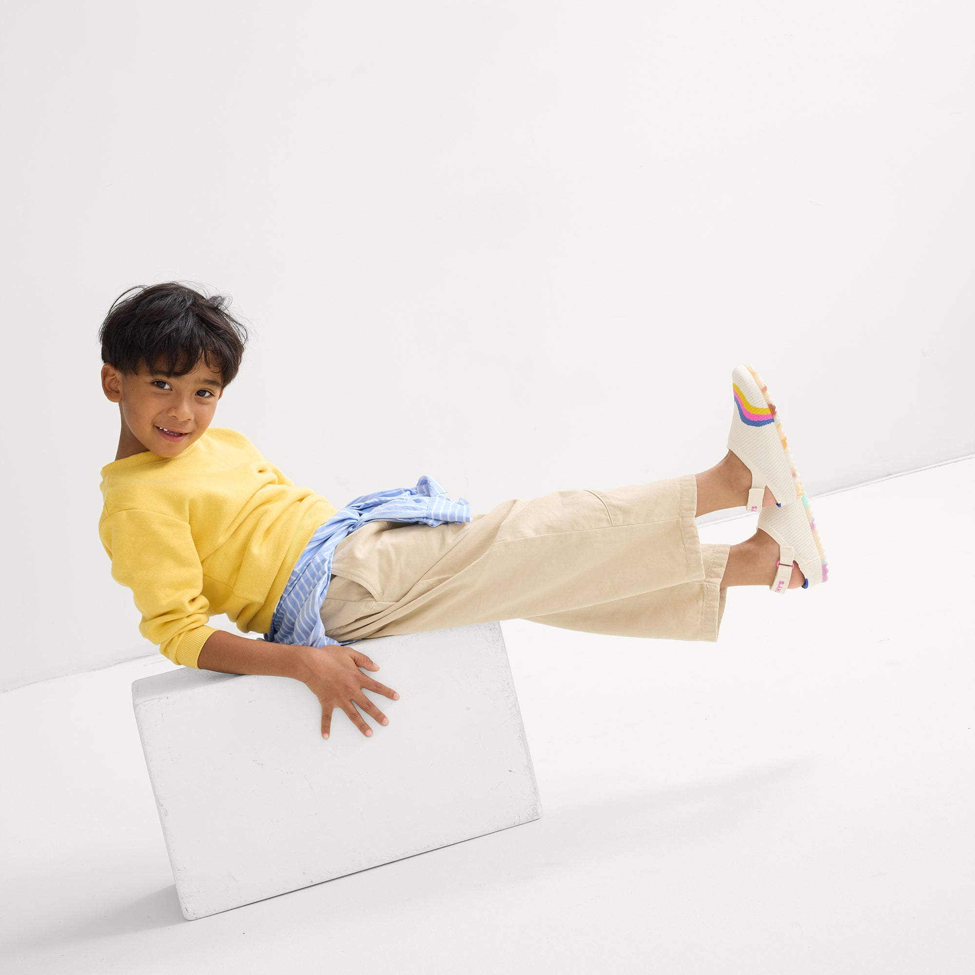 443_Kids_Clog_U_Topline_Retro_Wave_On_Figure_1787.jpg