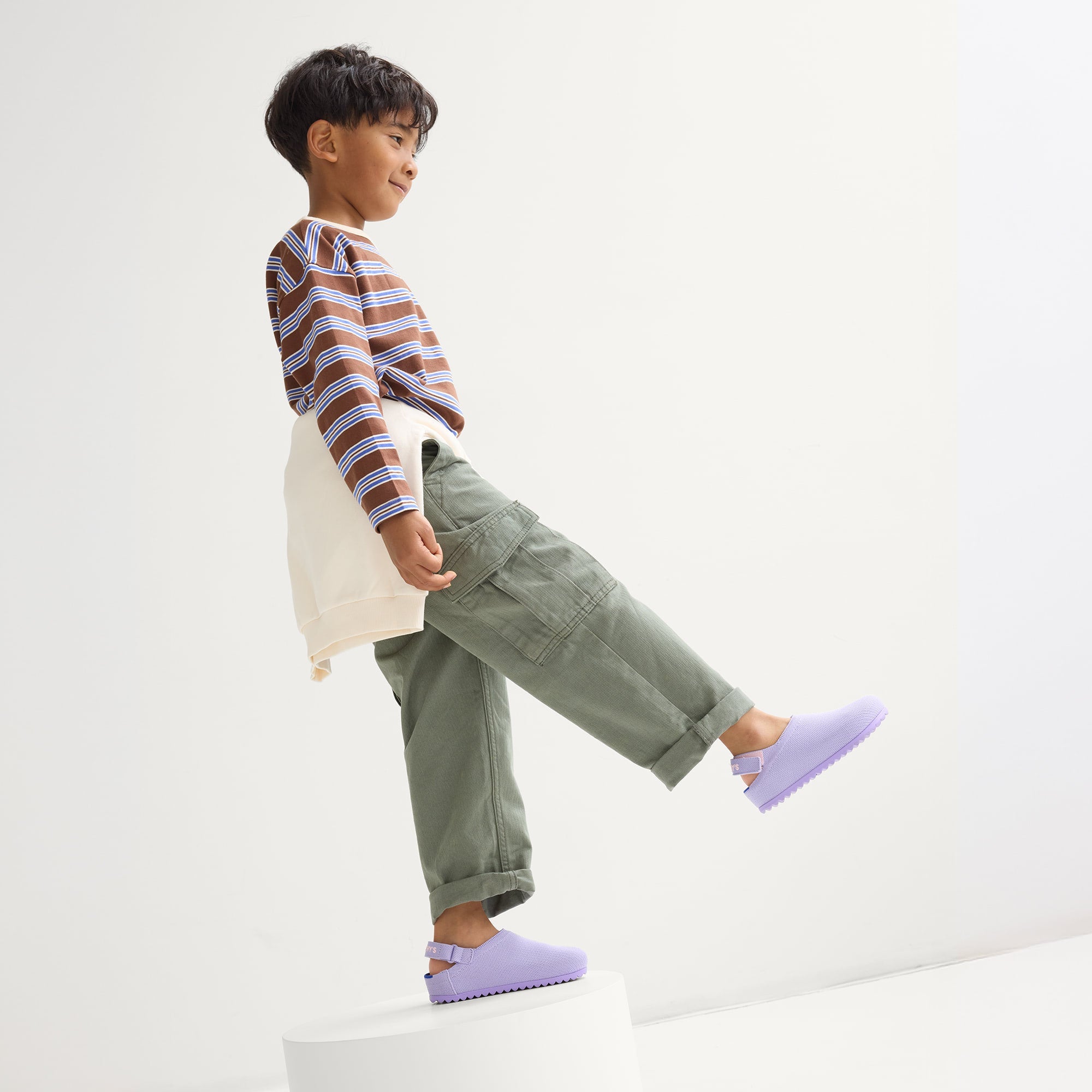 443_Kids_Clog_U_Topline_Soft_Orchid_On_Figure_2535.jpg