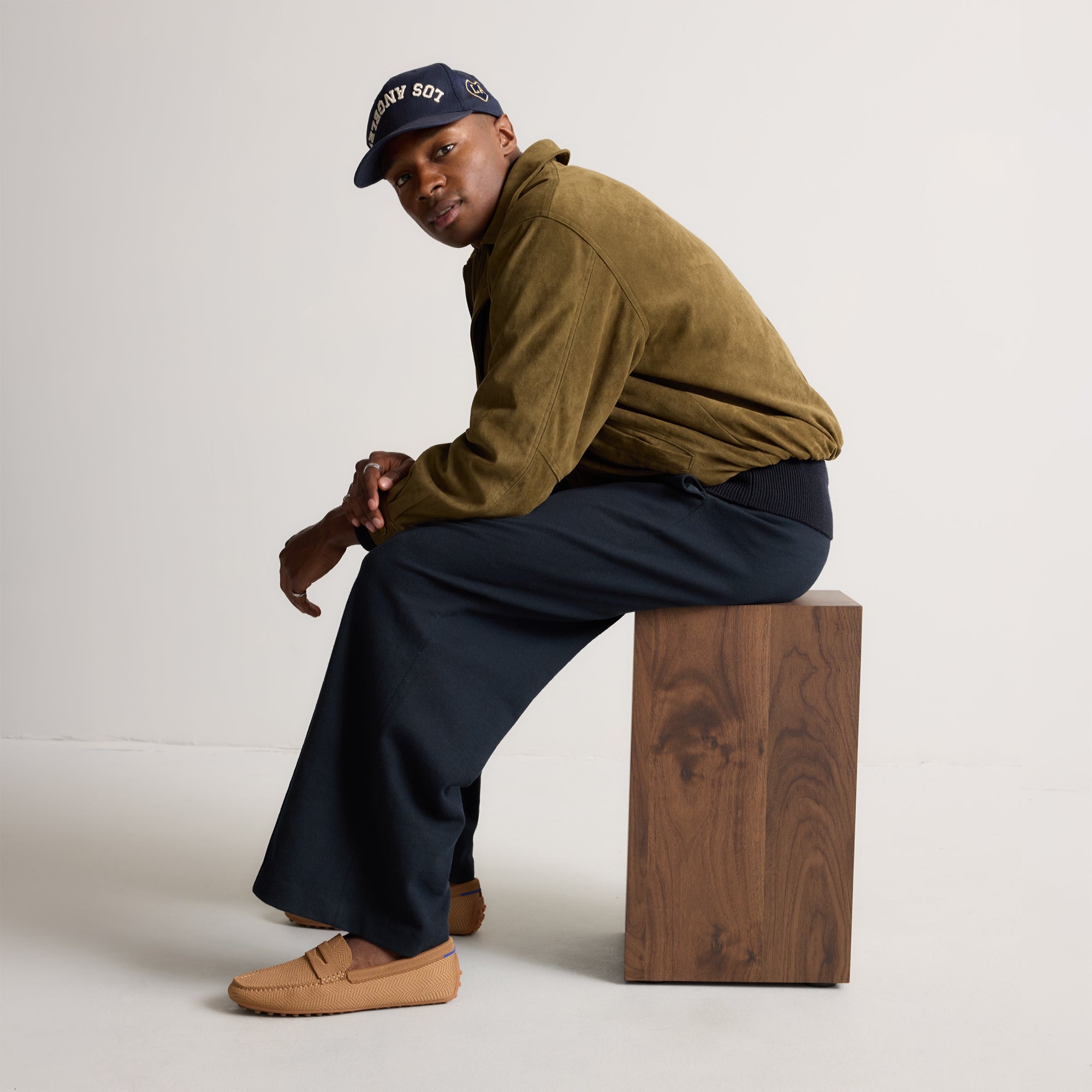 463_MEN_S_Daily_Driver__Oak_Herringbone_On-Figure_2252.jpg