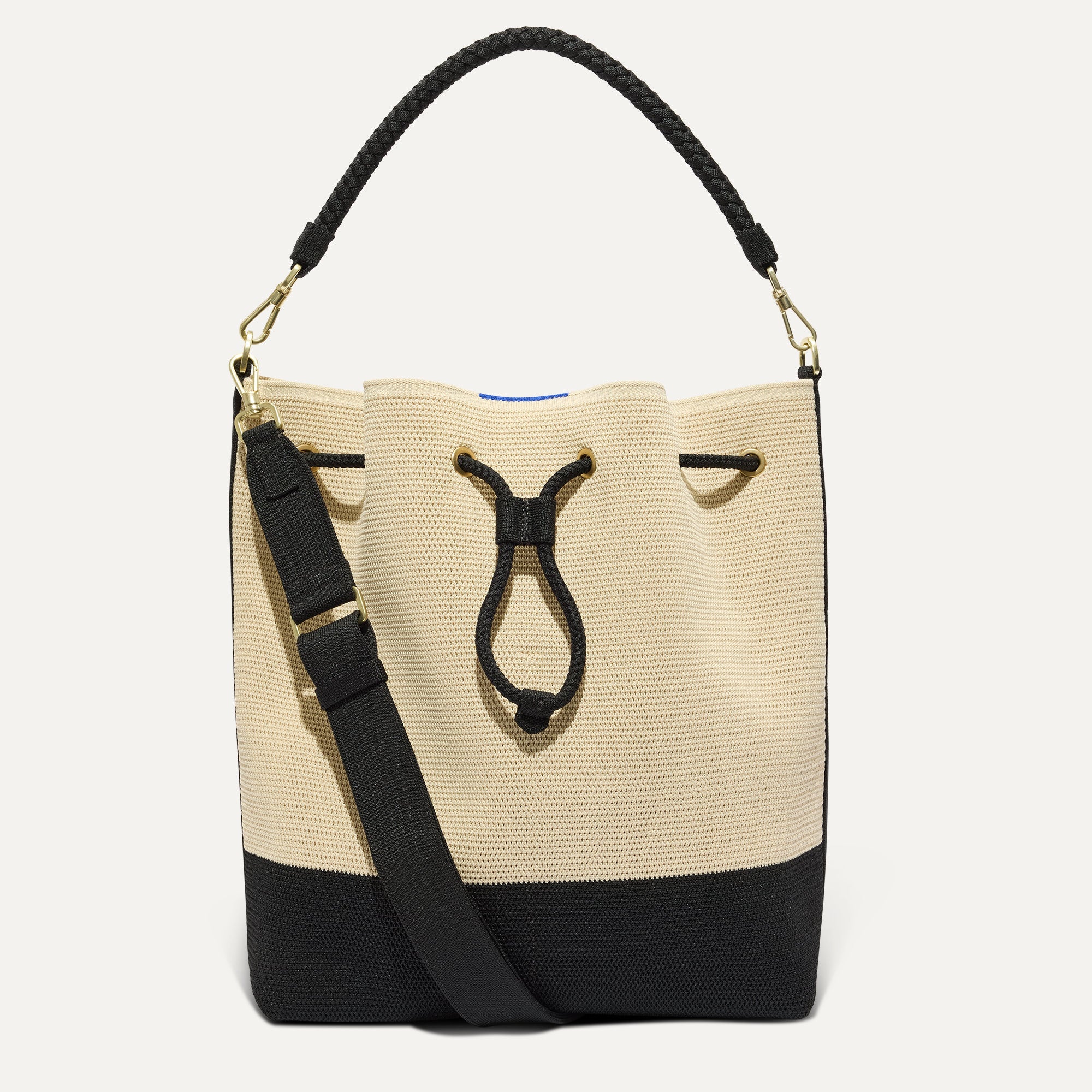 468_CinchBucketBag_Black_WhiteRaffia-Knit_Front_strap_5599.jpg
