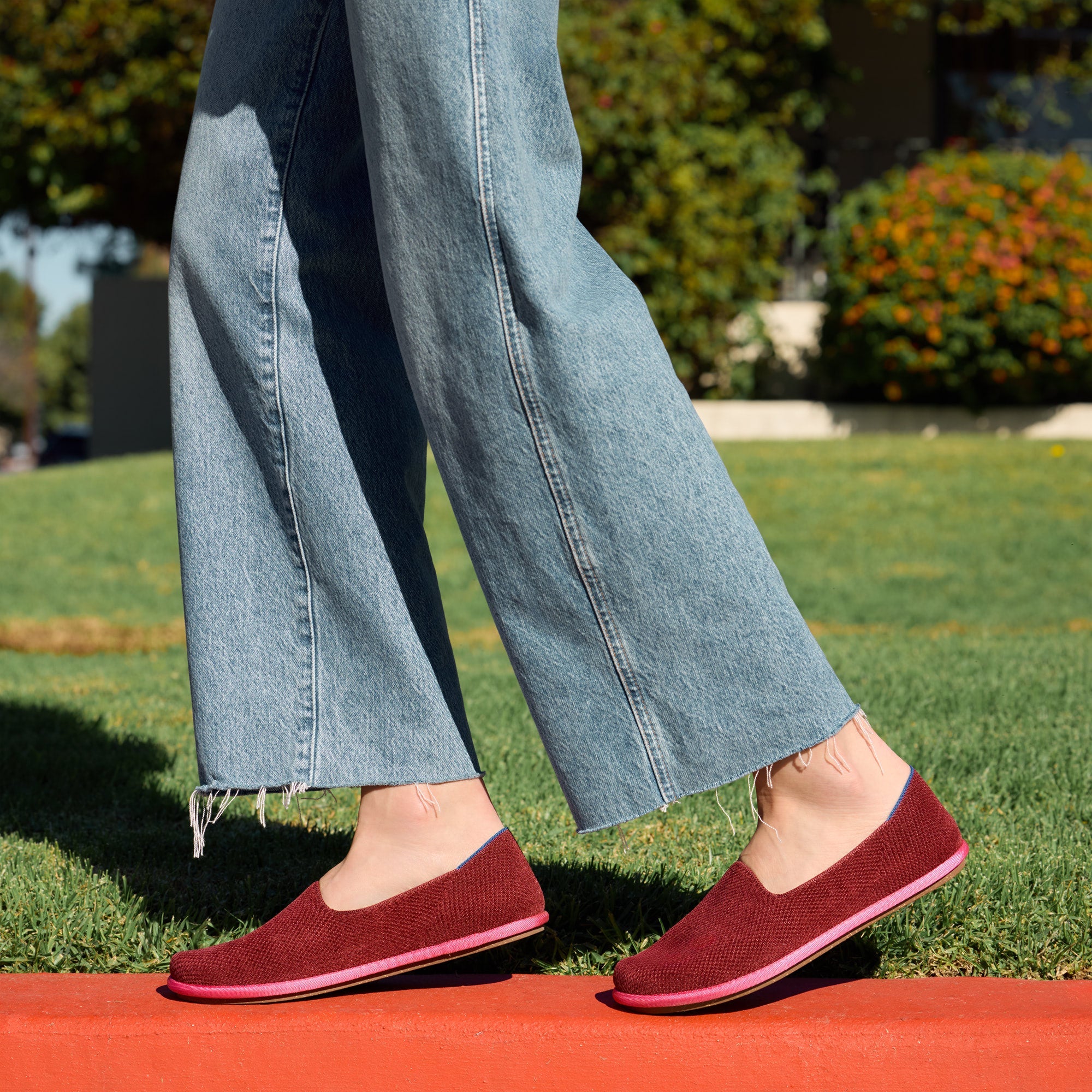 476_CruiserLoafer_ReVelvetCabernet_OnFigure_43245_pdp.jpg