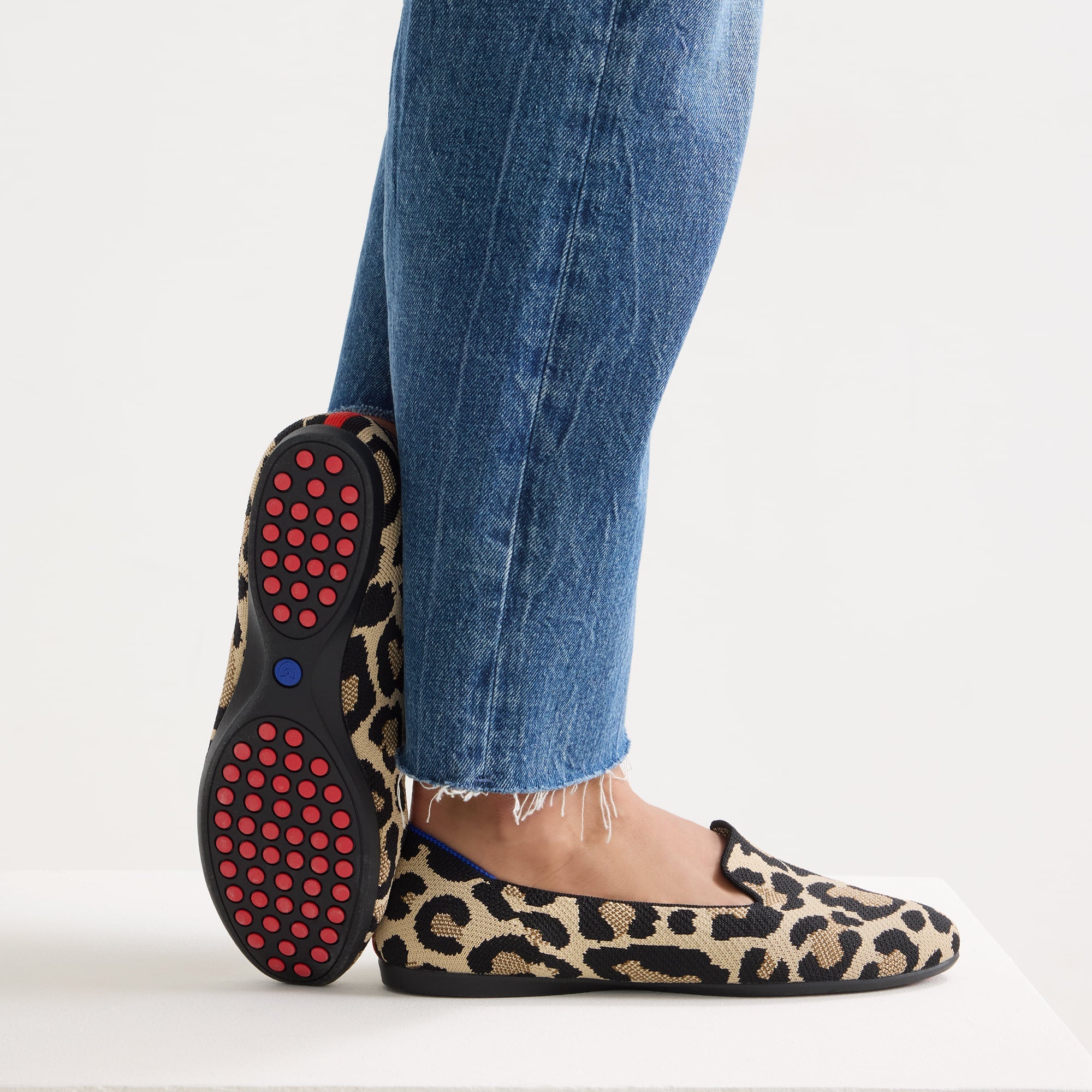 479_DailyLoafer_DesertCat_OnFigure_1205.jpg