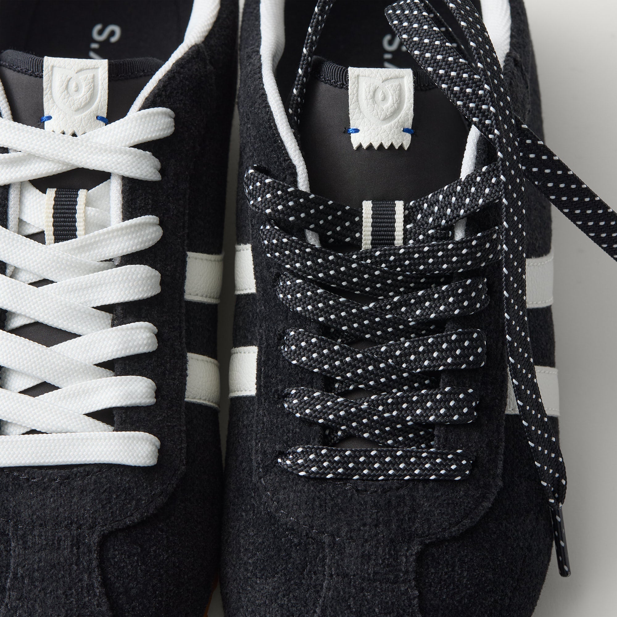 521_ReVelvetRunner_ReVelvetBlackStripe_Toedetail_Macro_7667.jpg