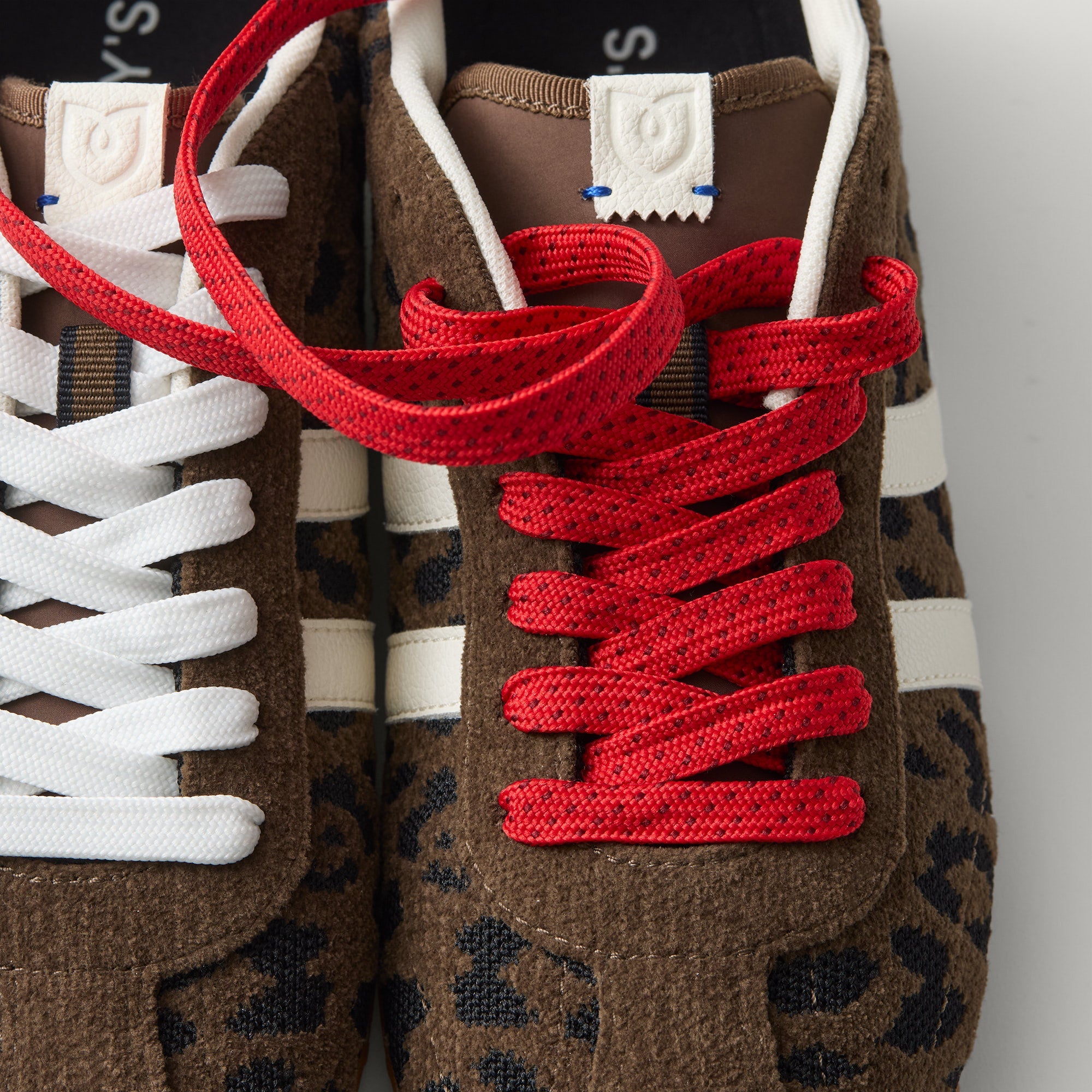 521_ReVelvetRunner_ReVelvetCheetahStripe_Toedetail_Macro_5656.jpg