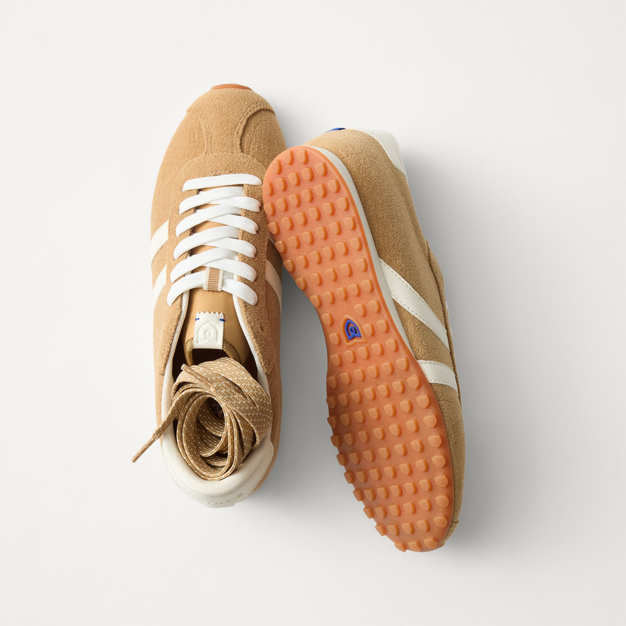 521_ReVelvetRunner_ReVelvetWrenStripe_PrimaryOverhead_3765_b51d7956-8d40-45cb-b4ce-0c1d438924e4.jpg