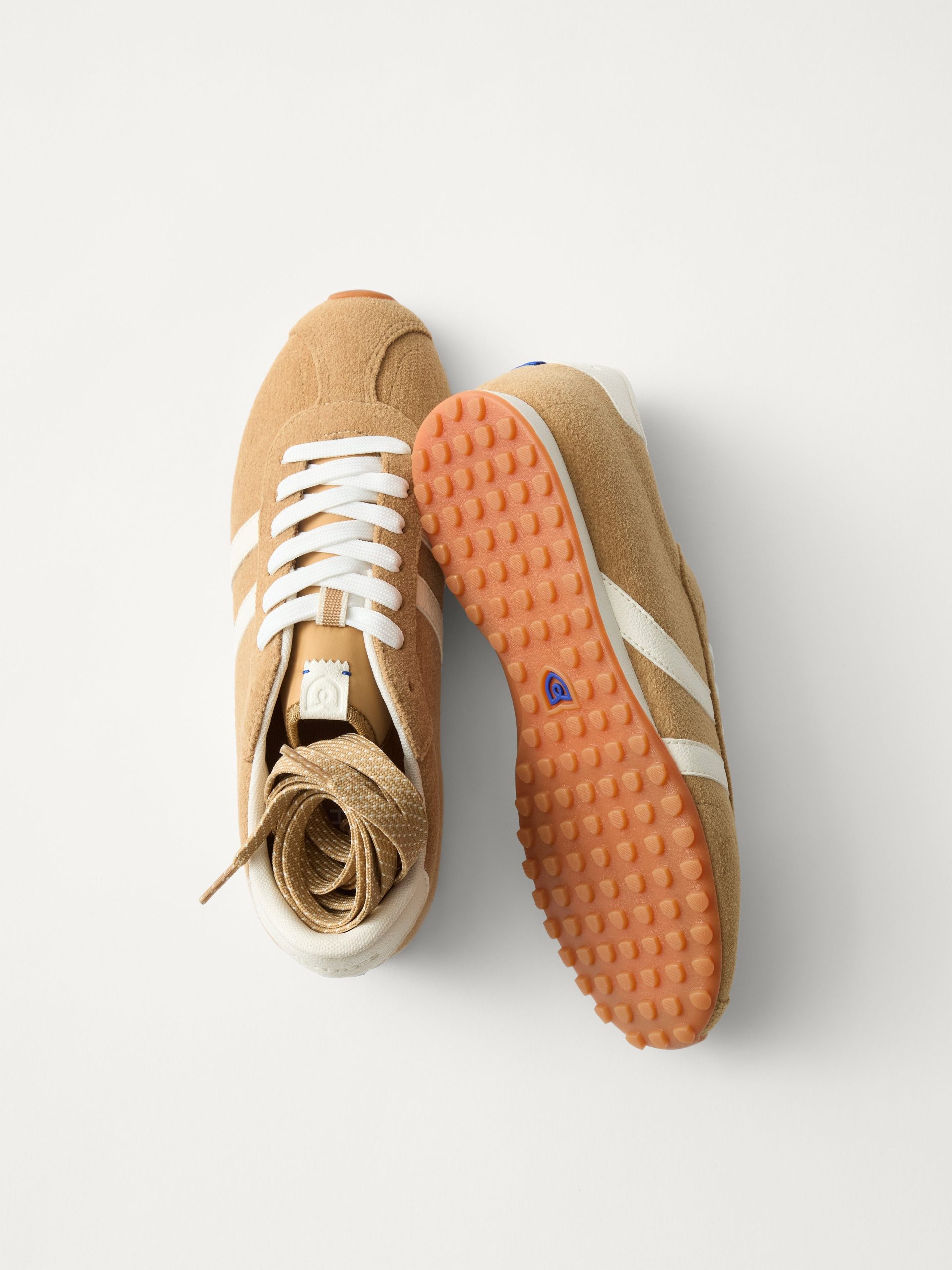 521_ReVelvetRunner_ReVelvetWrenStripe_PrimaryOverhead_3765_shop_4644c5af-227e-4f0f-89a0-03df69b1590a.jpg