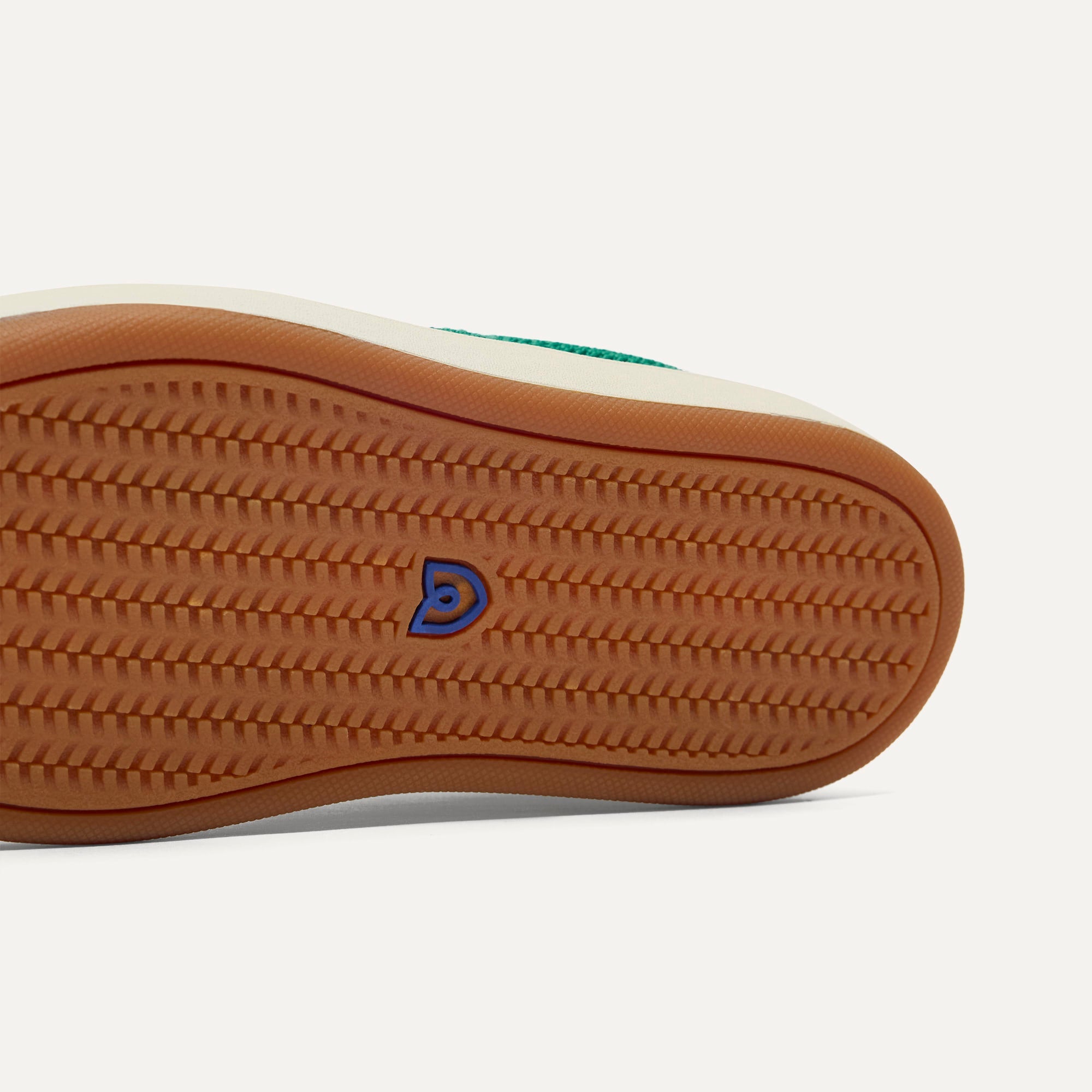 527_TheKidsStretchSneaker_EmeraldPop_Sole_8890.jpg