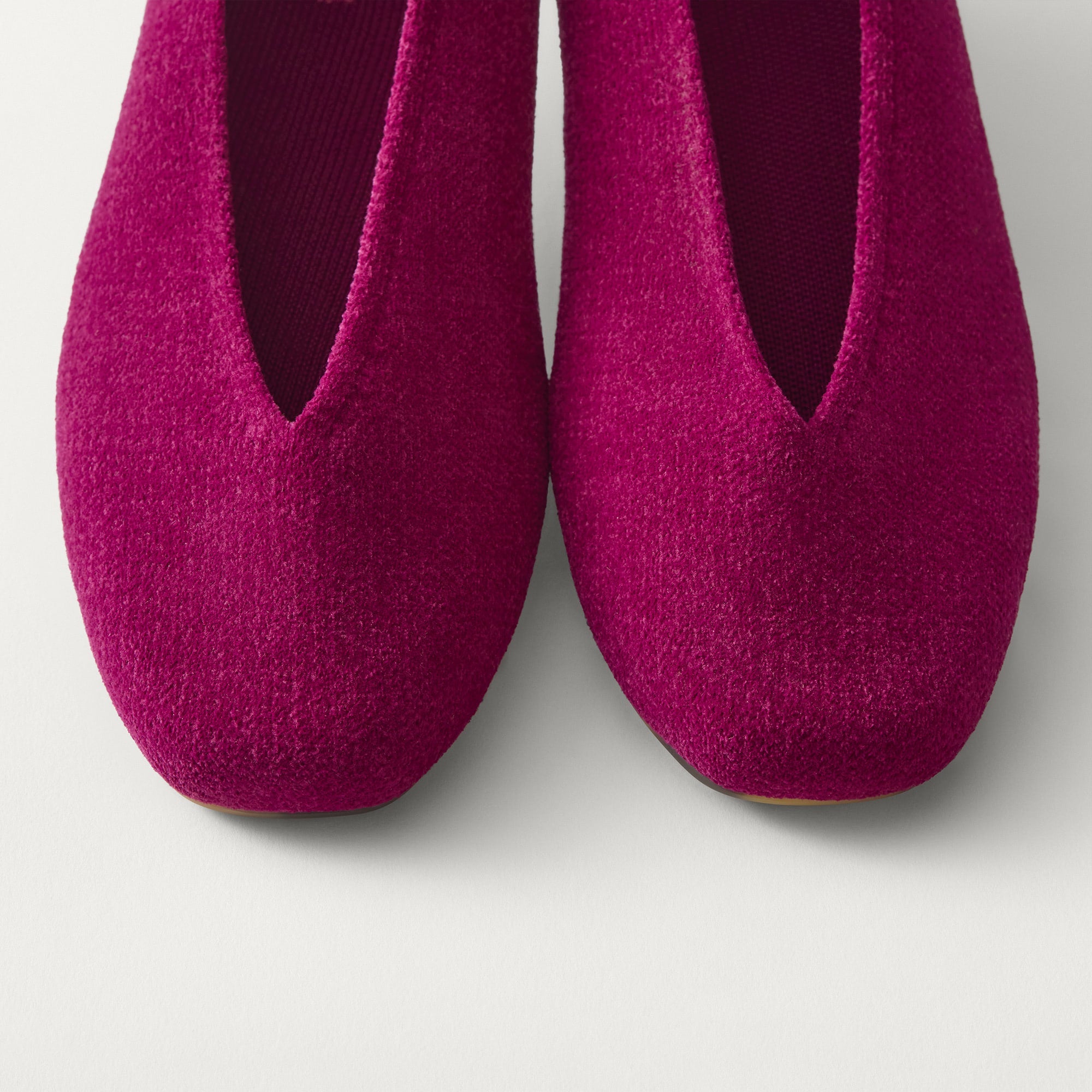 528_ReVelvetMaxSquareBallerina_RevelvetMulberry_ToedetailMacro_1544.jpg