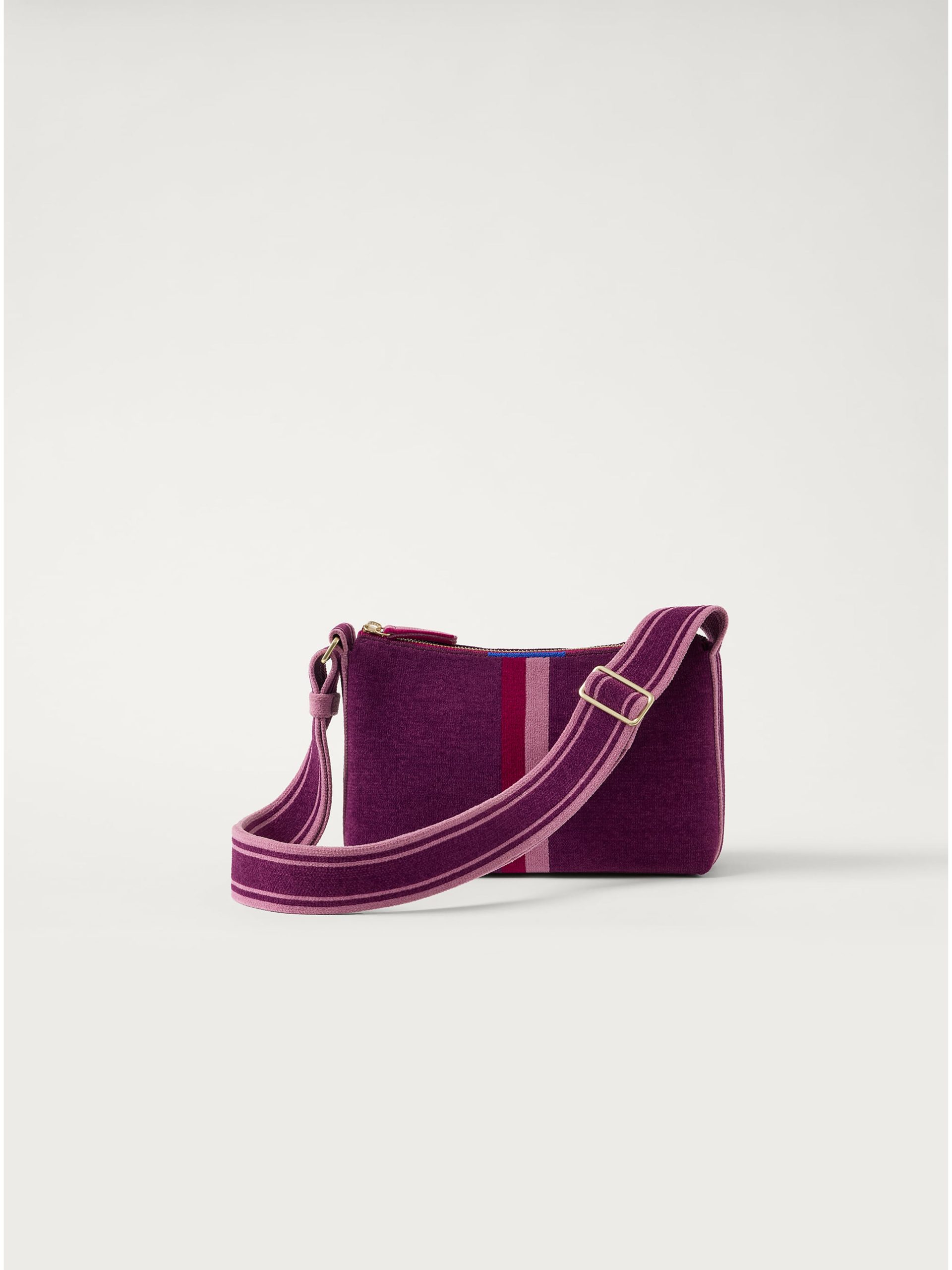 532_ReVelvetCasualCrossbody_RevelvetOrchid_Front_4231_shop_031ea616-10ad-4fd7-aad9-b4c47a9359c8.jpg