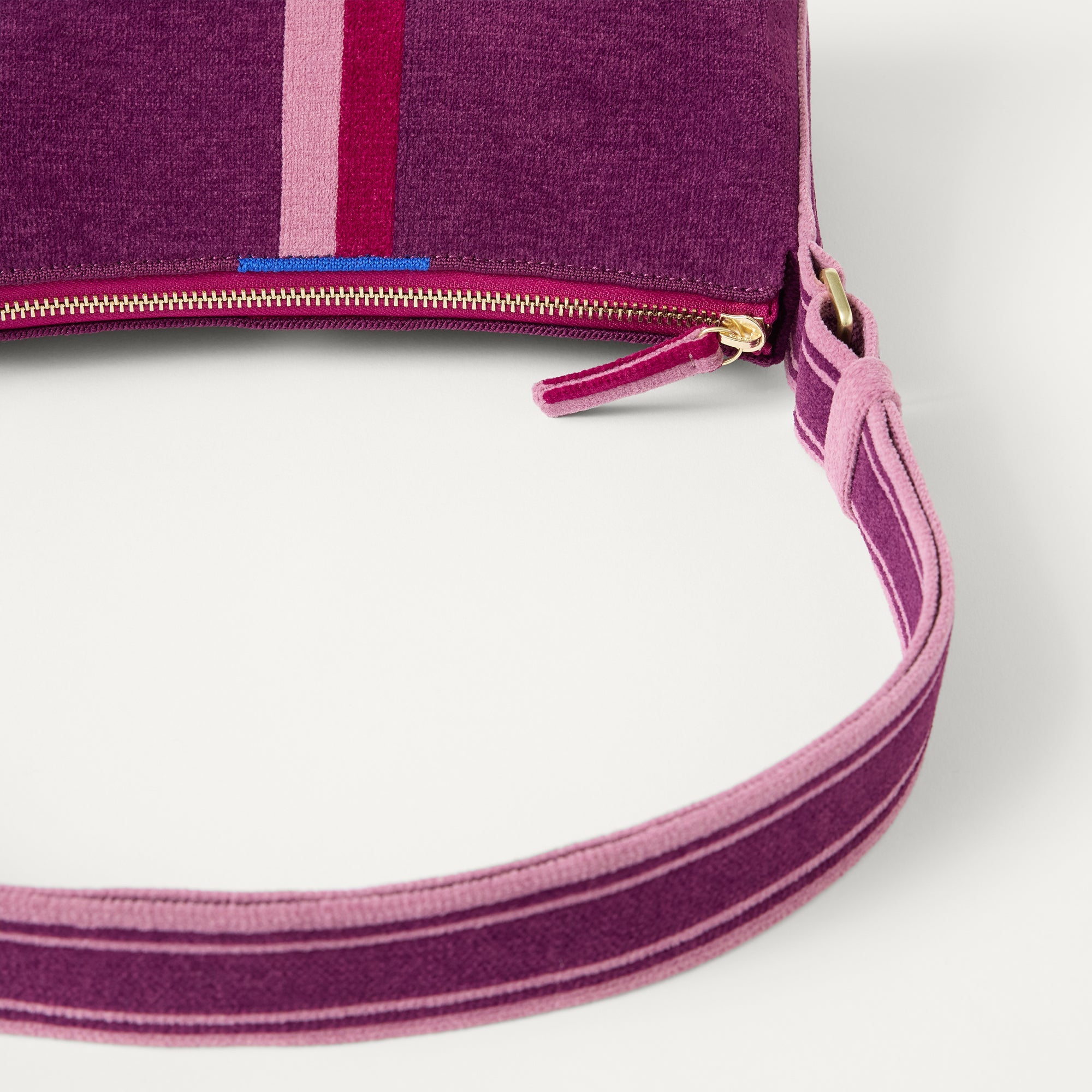 532_ReVelvetCasualCrossbody_RevelvetOrchid_Strap_6556.jpg